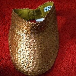 Lush Gold Textured Visor